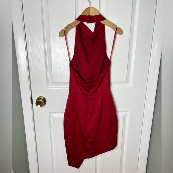 Elliatt Asymmetric Satin Cocktail Dress In Merlot XS - Picture 8 of 10